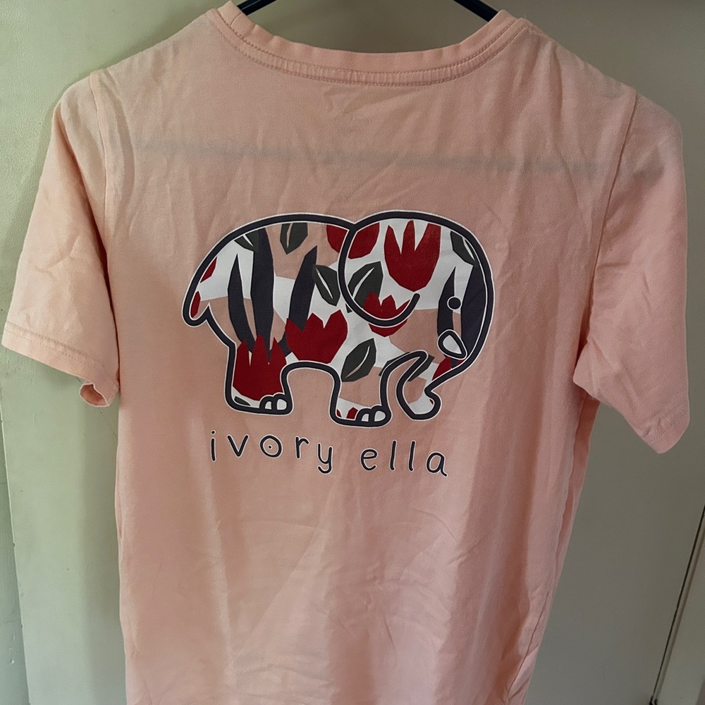 Light coral Ivory Ella tshirt perfect condition!